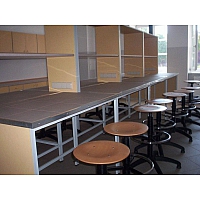 Legnica PWSZ - wyposażenie laboratorium